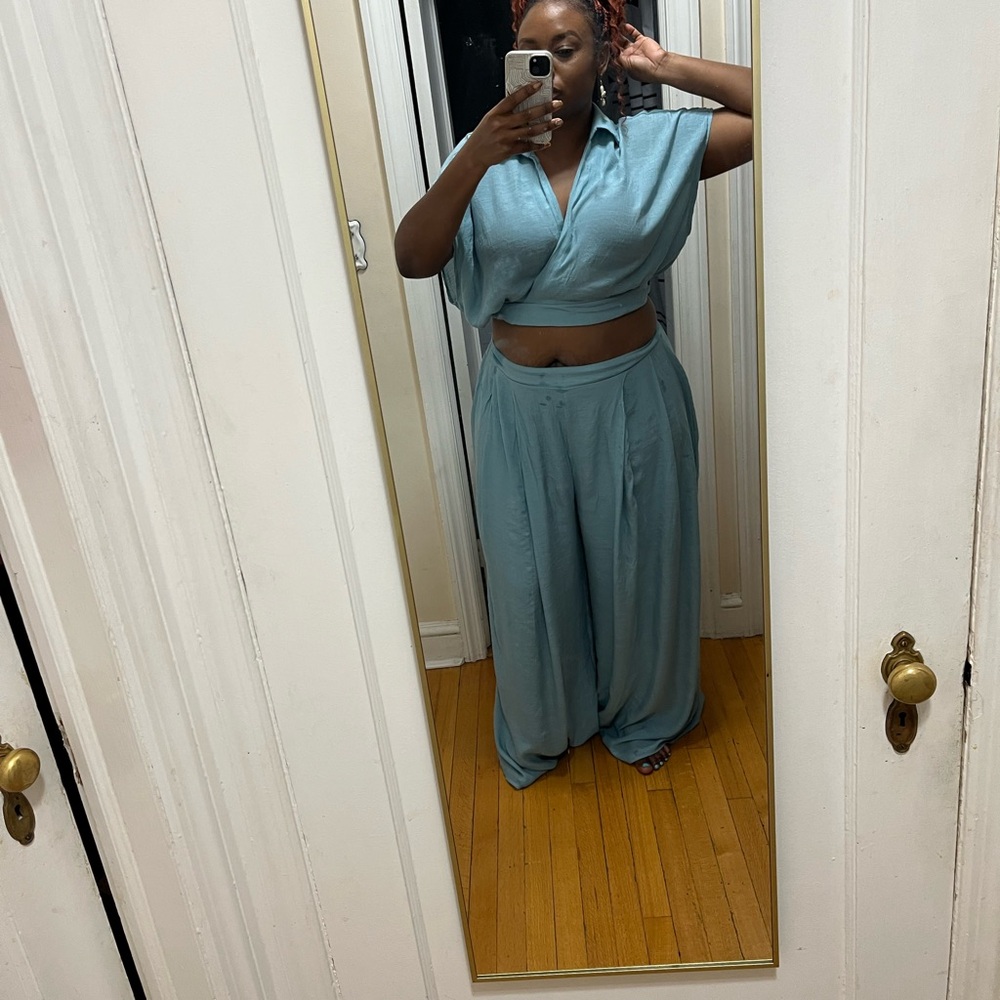 Blue Women's Pants Set - Picture 2 of 4